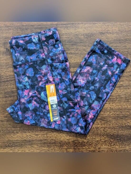 Avia Pants - NWT Women's High Waisted Active Comfortable Capri Leggings, Size Large(12-14)